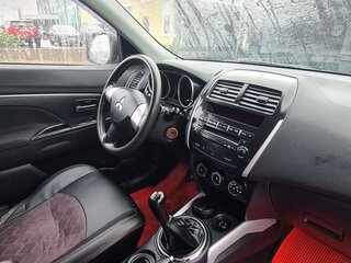2011 Mitsubishi ASX I, красный, 450000 рублей, вид 2