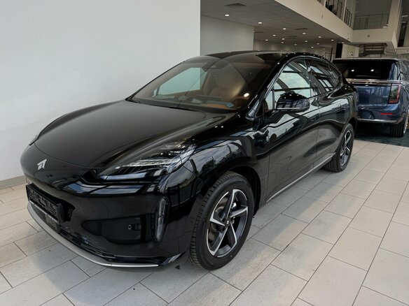 2026 GAC Hyptec HT, чёрный, 5999000 рублей - вид 1
