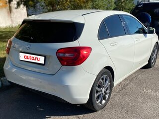 2013 Mercedes-Benz A-Класс 180 III (W176), белый, 1227000 рублей, вид 3