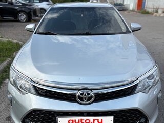 2015 Toyota Camry VII (XV50) Рестайлинг, серебристый, 1500000 рублей, вид 1