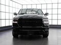 2022 Ram 1500 Crew Cab V, чёрный, 6980000 рублей - вид 2
