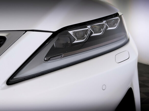 2019 Lexus RX 300 IV Рестайлинг, белый, 4360000 рублей - вид 16