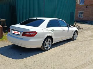 2010 Mercedes-Benz E-Класс 200 5G-Tronic IV (W212, S212, C207), белый, 1280000 рублей, вид 2
