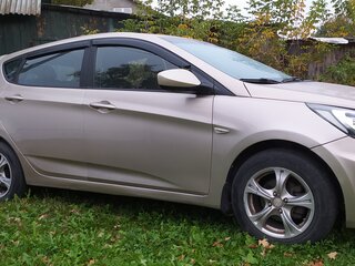 2012 Hyundai Solaris I, бежевый, 779000 рублей, вид 2