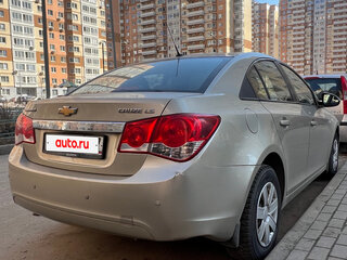 2011 Chevrolet Cruze I, бежевый, 650000 рублей, вид 3
