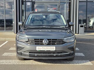 2021 Volkswagen Tiguan II Рестайлинг, серый, 2747000 рублей, вид 2