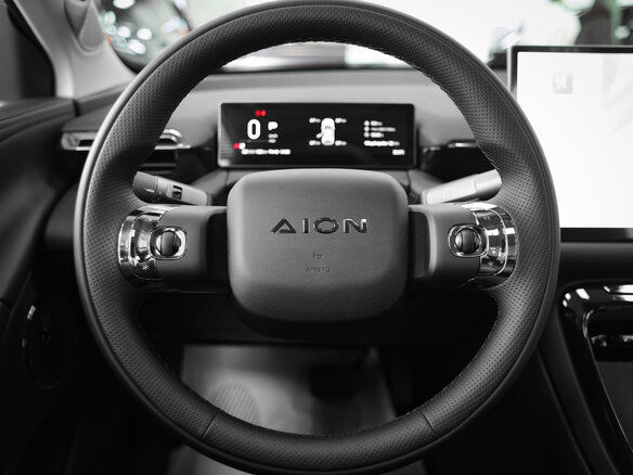 2026 GAC Aion V, серый, 4299000 рублей - вид 9