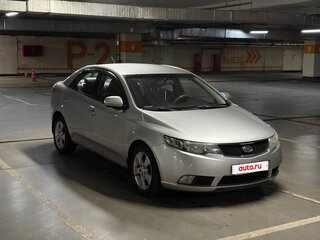 2009 Kia Cerato 4-speed II, серебристый, 750000 рублей, вид 1
