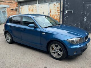 2004 BMW 1 серии 120i I (E81/E82/E87/E88), синий, 700000 рублей, вид 2