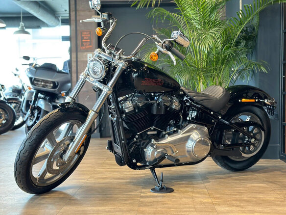 2024 Harley-Davidson Softail Standard, чёрный, 1990000 рублей - вид 12