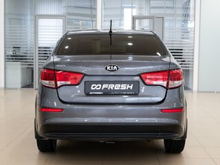 2015 Kia Rio III Рестайлинг, серый, 1180000 рублей, вид 4