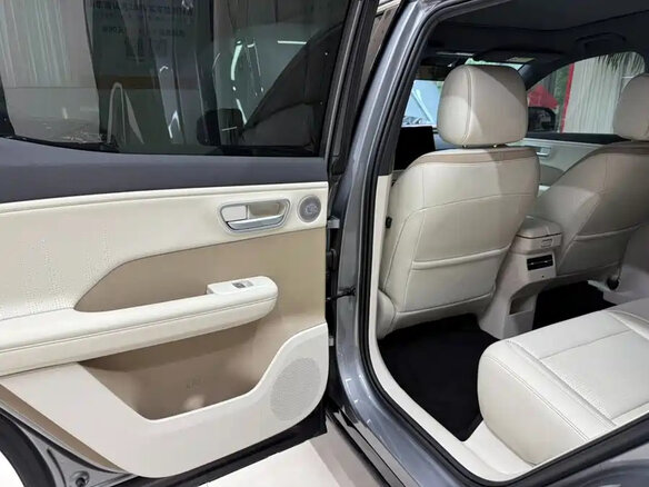 2026 Toyota bZ3X 58.3 kWh, серый, 2910000 рублей - вид 16