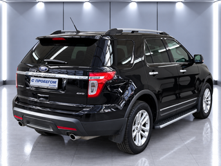 2015 Ford Explorer V, чёрный, 2590000 рублей, вид 4
