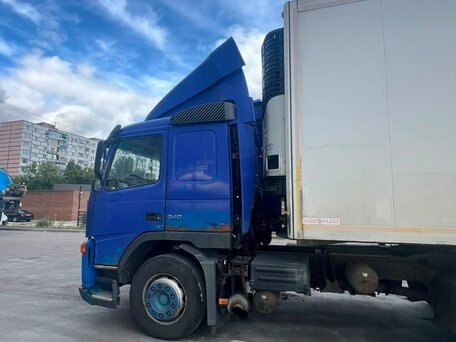 2005 Volvo FM, синий, 695000 рублей, вид 2