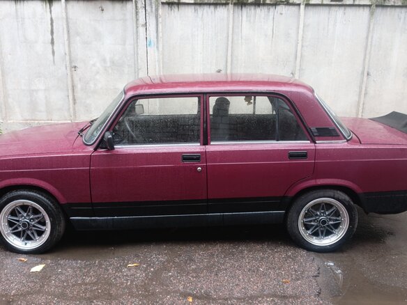 2002 Lada (ВАЗ) 2107, пурпурный - вид 3