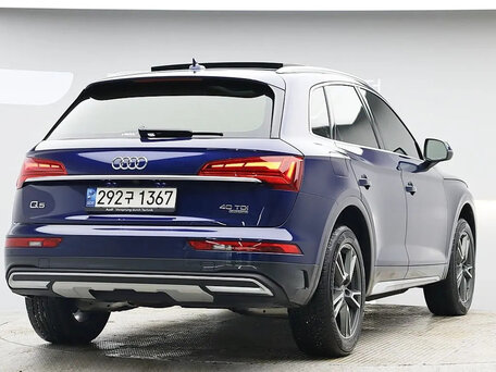 2022 Audi Q5 40 TDI II (FY) Рестайлинг, синий, 4414000 рублей, вид 3