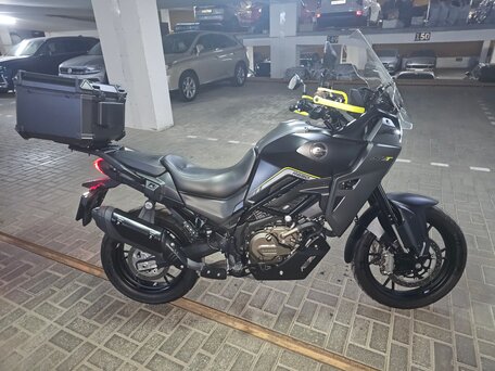 2025 QJMotor SVT 650, чёрный, 580000 рублей, вид 1