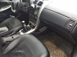 2013 Toyota Corolla X (E140, E150) Рестайлинг, чёрный, 1100000 рублей, вид 5
