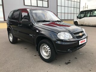 2011 Chevrolet Niva I Рестайлинг, чёрный, 499000 рублей, вид 3