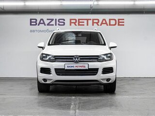 2012 Volkswagen Touareg II, белый, 1870000 рублей, вид 2