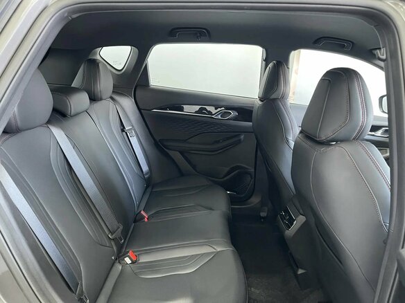 2026 Geely Coolray I Рестайлинг 2, серый, 2774990 рублей - вид 5