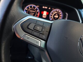 2021 Volkswagen Tiguan II Рестайлинг, серый, 2690000 рублей, вид 1