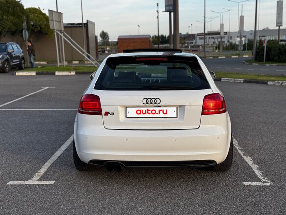 2009 Audi A3 II (8P) Рестайлинг 2, белый, 1350000 рублей - вид 4