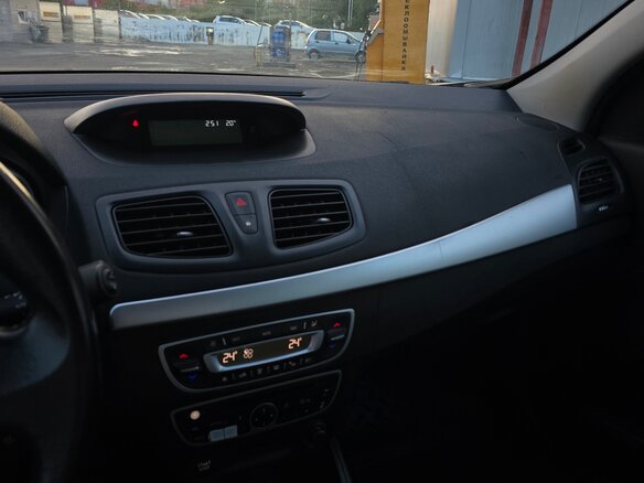2012 Renault Fluence I, бежевый - вид 13