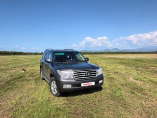 2011 Toyota Land Cruiser 200 Series, серый, 3800000 рублей, вид 1
