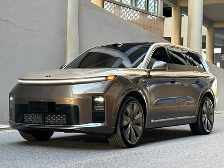 2026 Li Auto (Lixiang) L9 II, фиолетовый, 11999000 рублей, вид 1