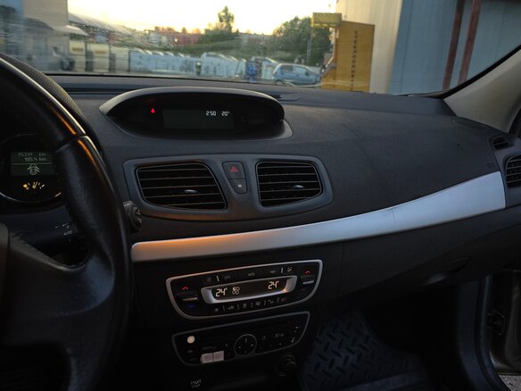 2012 Renault Fluence I, бежевый - вид 14