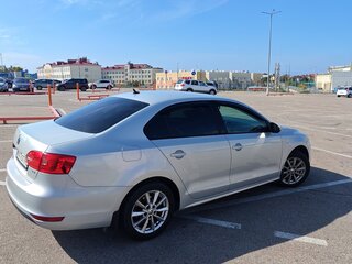 2012 Volkswagen Jetta VI, серебристый, 1050000 рублей, вид 3