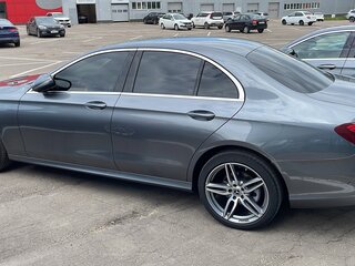 2020 Mercedes-Benz E-Класс 220 d V (W213, S213, C238), серый, 3355000 рублей, вид 4