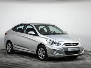 2013 Hyundai Solaris I, серебристый, 899777 рублей, вид 3