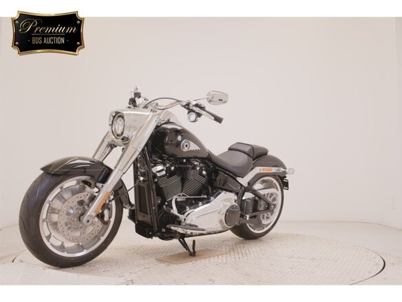 2026 Harley-Davidson Fat Boy, чёрный - вид 3