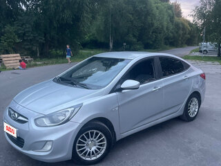 2012 Hyundai Solaris I, серебристый, 630000 рублей, вид 2
