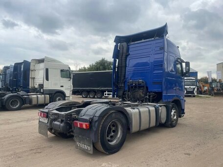 2014 Volvo FH, синий, 2900000 рублей, вид 3