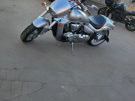 2009 Suzuki Boulevard M109R, серебристый, 1100000 рублей, вид 2