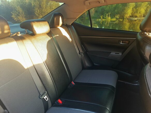 2014 Toyota Corolla XI (E160, E170, E180), золотистый, 1800000 рублей - вид 30