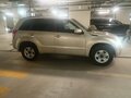 2011 Suzuki Grand Vitara II Рестайлинг, бежевый - вид 1