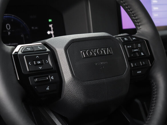 2026 Toyota Land Cruiser Prado 250 Series, чёрный - вид 25