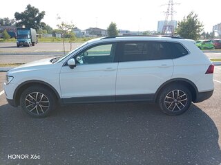 2020 Volkswagen Tiguan Allspace II, белый, 2500000 рублей, вид 5