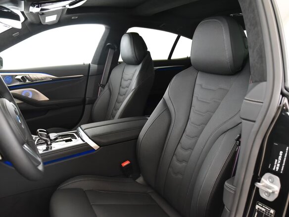 2025 BMW 8 серии 840d xDrive II (G14/G15/G16) Рестайлинг, чёрный, 10213033 рублей - вид 3
