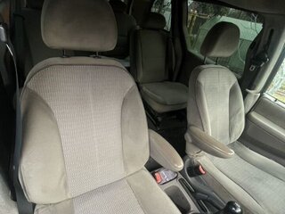 2003 Chrysler Voyager IV, серый, 450000 рублей, вид 2