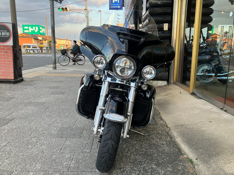 2018 Harley-Davidson Street Glide Limited, чёрный, 2100000 рублей, вид 4
