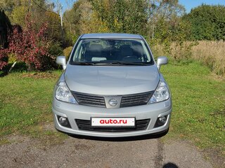 2010 Nissan Tiida I Рестайлинг, серебристый, 1000000 рублей, вид 3
