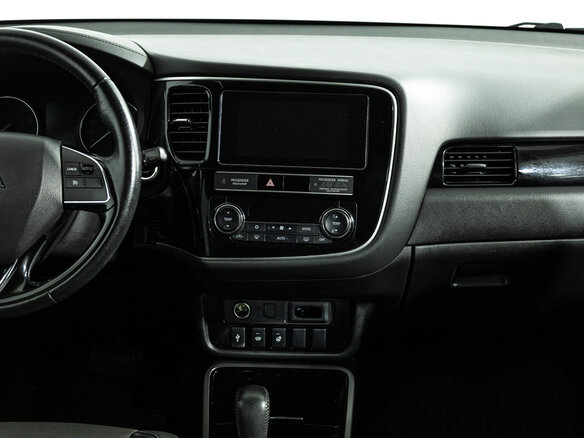 2019 Mitsubishi Outlander III Рестайлинг 3, серый, 1899700 рублей - вид 13