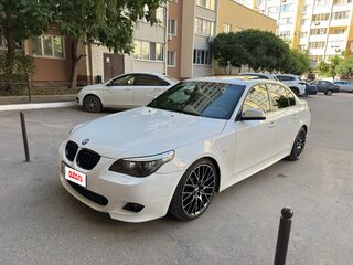 2009 BMW 5 серии 520d V (E60/E61) Рестайлинг, белый, 1490000 рублей, вид 2