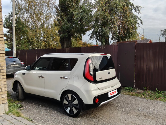 2017 Kia Soul II Рестайлинг, бежевый, 1375000 рублей - вид 6