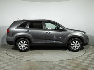 2017 Kia Sorento II Рестайлинг, серый, 1599700 рублей, вид 4